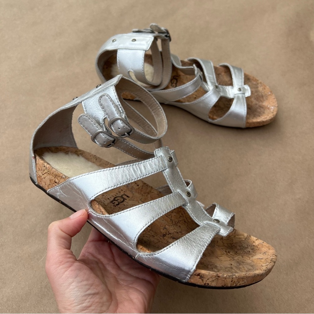 Uggs Silver Sandals Go Around Ankle Leather Size 7 - Picture 1 of 9